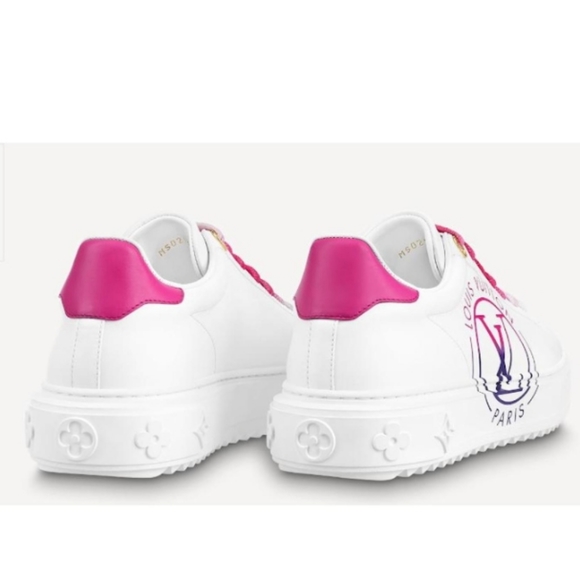 Authentic Louis Vuitton Sneakers - Picture 4 of 7